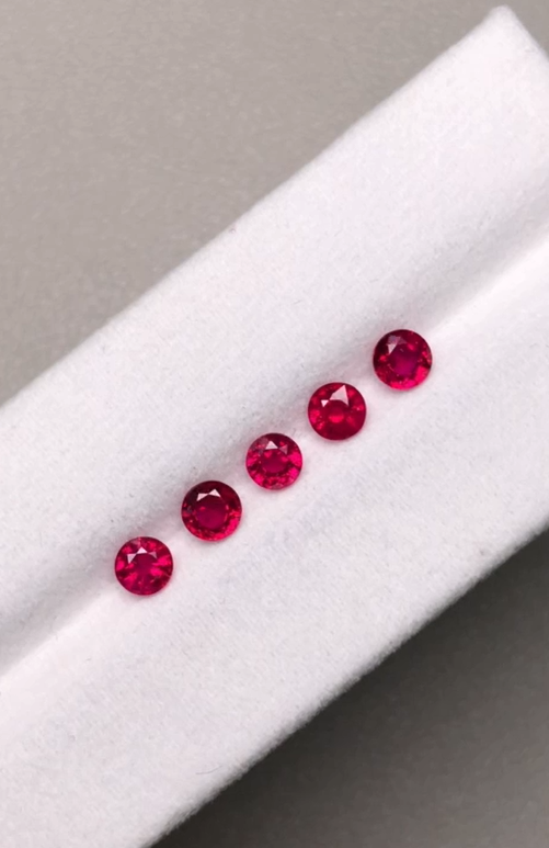 Burma ruby round cut 3mm