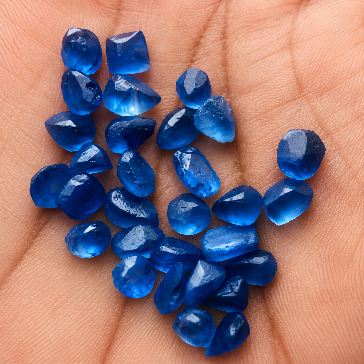 Traditional heat treatment of natural Ceylon gemstones in Sri Lanka